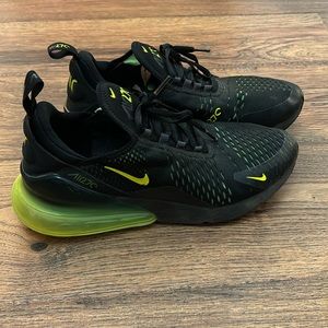 Women's Green and Black Nike Air 270's
